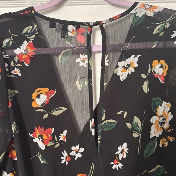 Sheer floral wrap dress - Picture 5 of 5